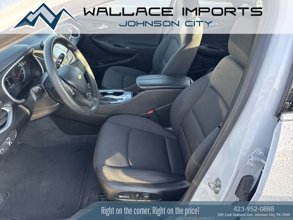 Used 2024 Chevrolet Malibu LT FWD image 14