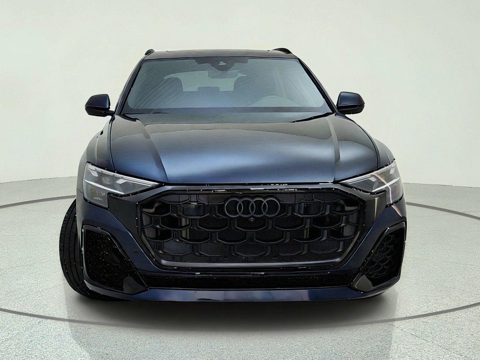 Used 2025 Audi Q8 Premium Plus AWD/4WD image 2
