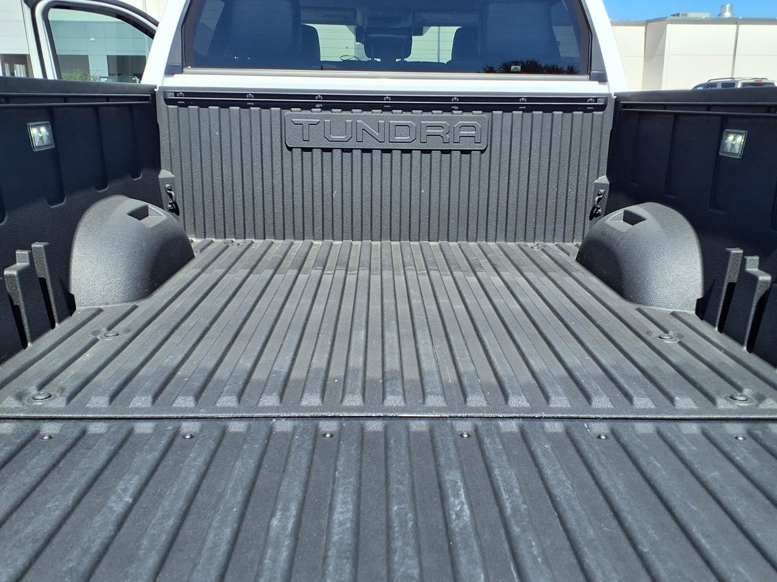 Used 2024 Toyota Tundra Limited AWD/4WD image 28