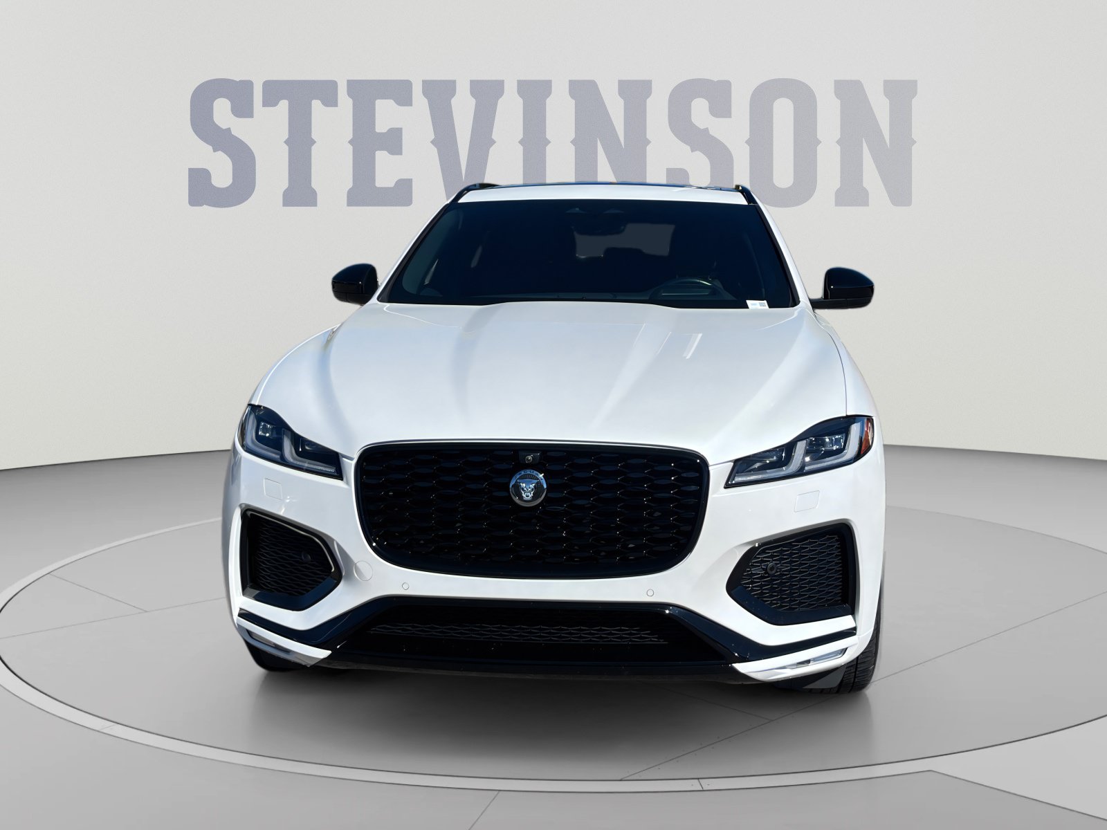 Certified 2026 Jaguar F-PACE R-Dynamic S AWD/4WD image 8
