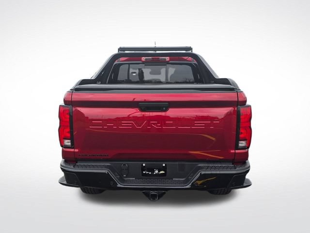 Used 2025 Chevrolet Colorado Z71 w/ Midnight Edition AWD/4WD image 9