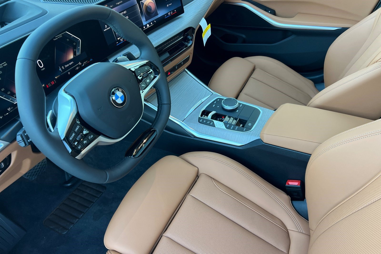 Used 2026 BMW 330i Sedan w/ Premium Package RWD image 4