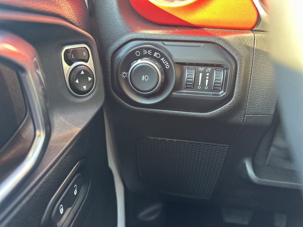 Used 2019 Jeep Wrangler Unlimited Rubicon image 18