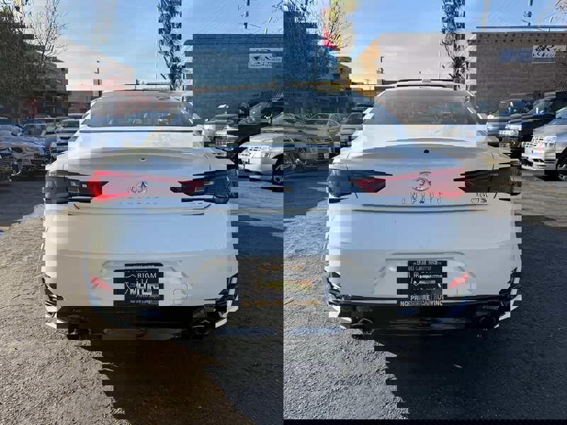 Used 2017 INFINITI Q60 Red Sport 400 image 6