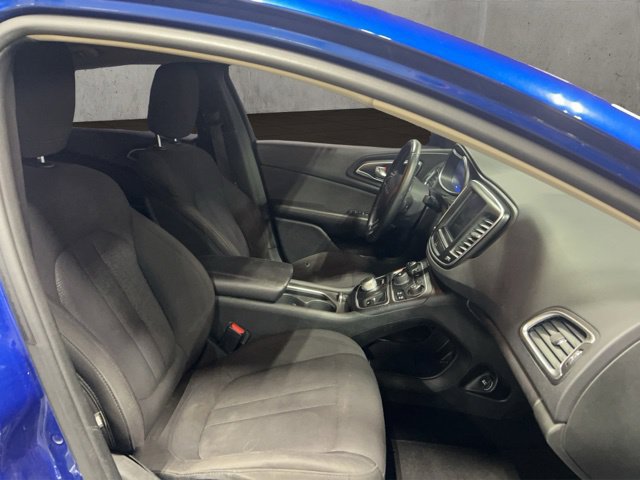 Used 2015 Chrysler 200 Limited w/ Convenience Group FWD image 20