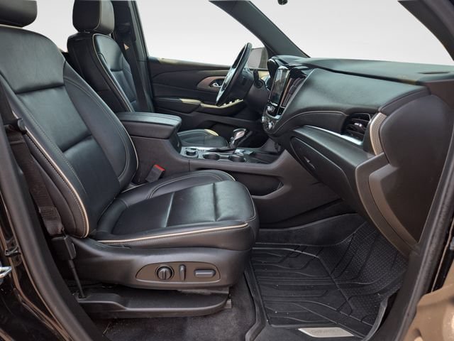 Used 2023 Chevrolet Traverse Premier w/ Redline Edition AWD/4WD image 37