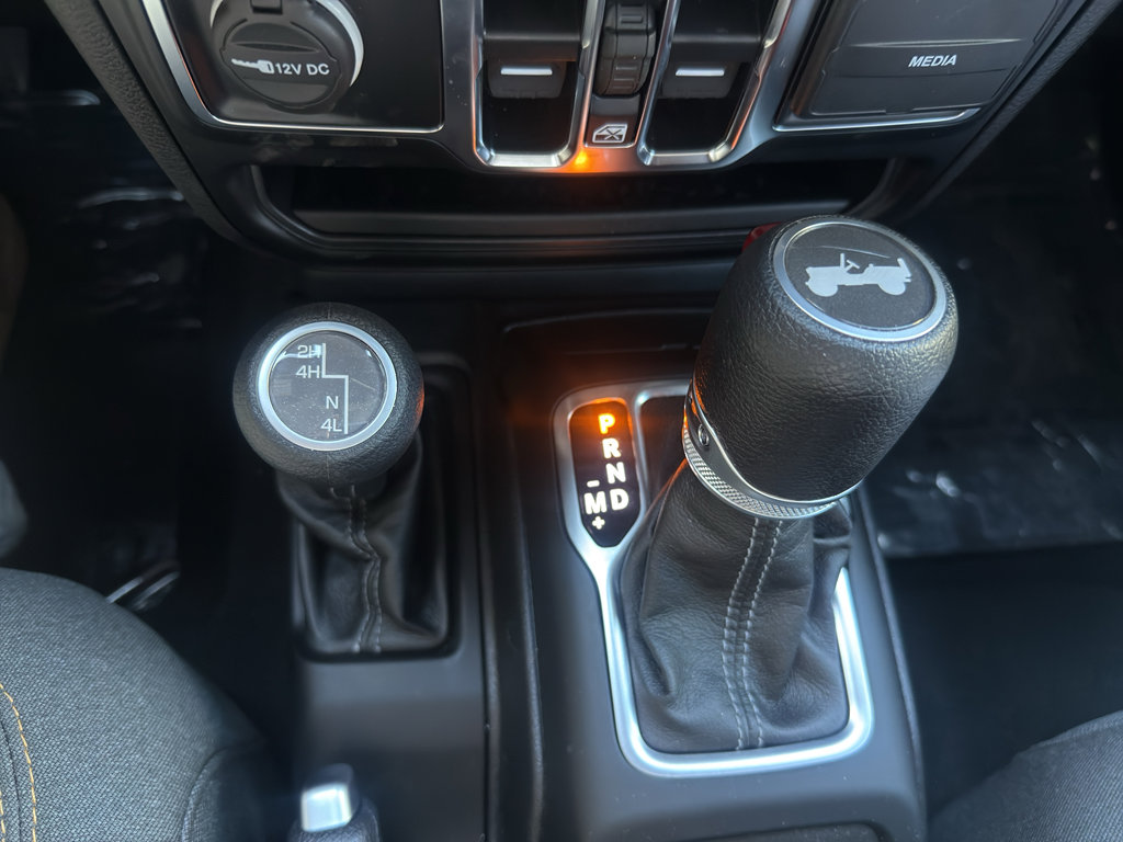 Used 2024 Jeep Wrangler Sport S AWD/4WD image 12