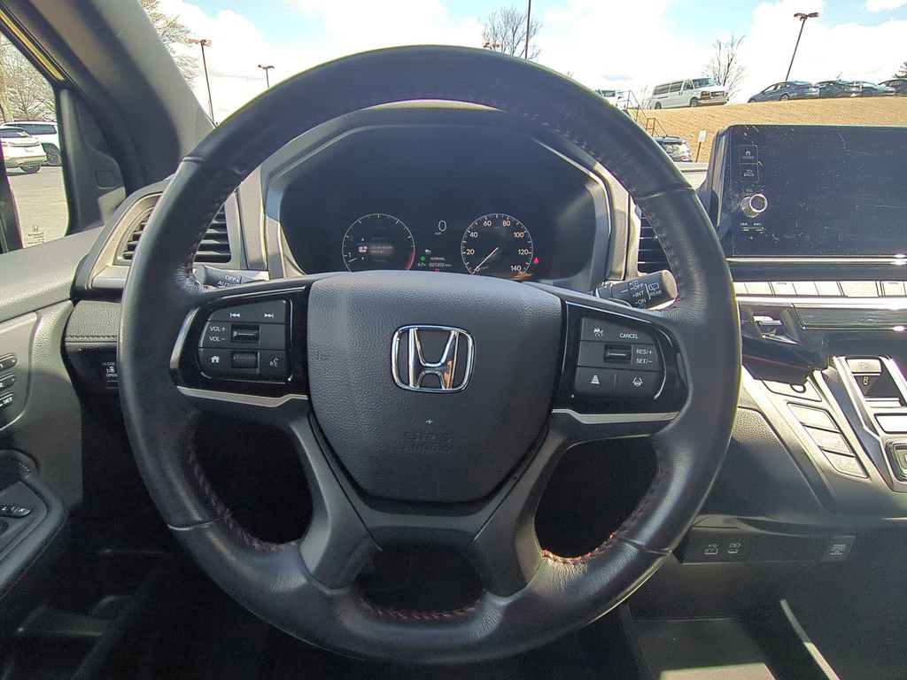 Used 2025 Honda Odyssey Sport-L image 23
