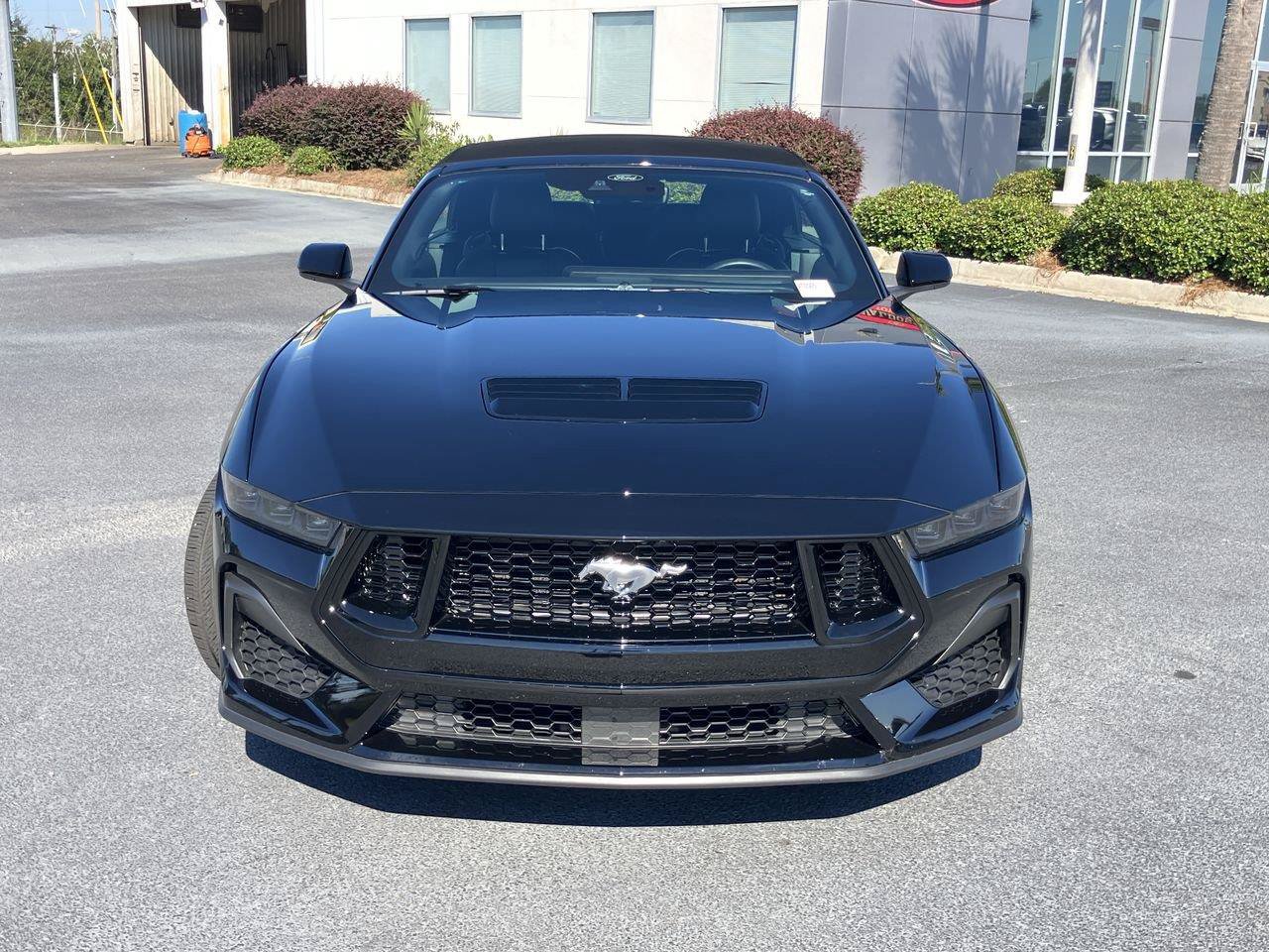 Used 2025 Ford Mustang GT Premium RWD image 8