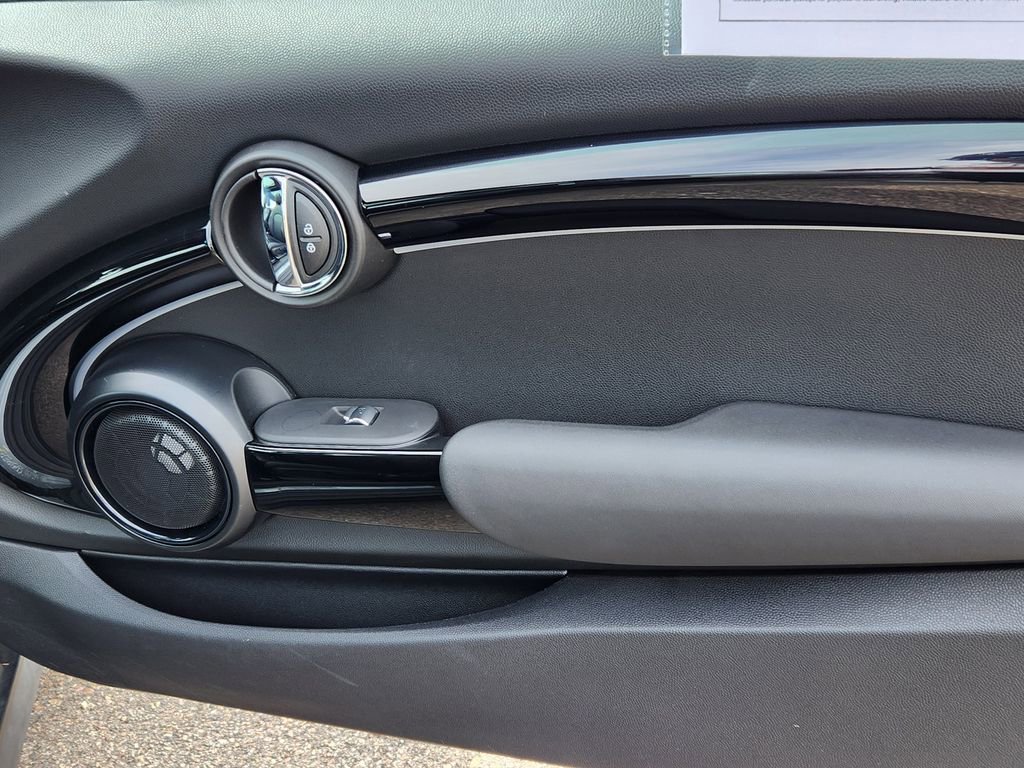 Used 2022 MINI Cooper SE image 13