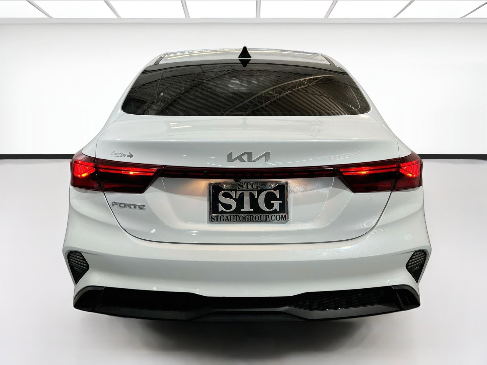 Used 2024 Kia Forte LXS FWD image 5