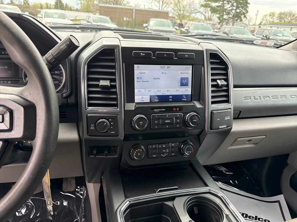 Used 2021 Ford F250 XLT w/ XLT Premium Package AWD/4WD image 16