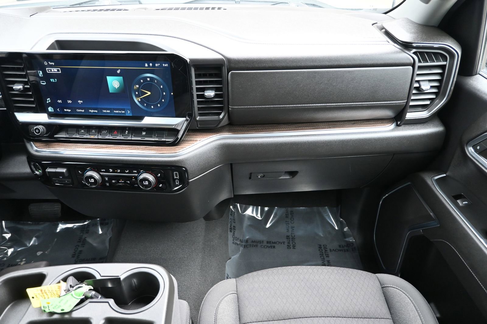 Used 2023 Chevrolet Silverado 1500 LT RWD image 24