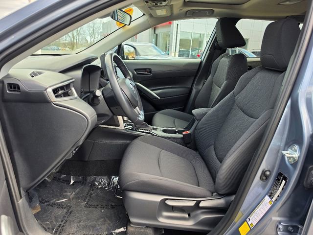Used 2023 Toyota Corolla Cross LE w/ Moonroof Package image 21