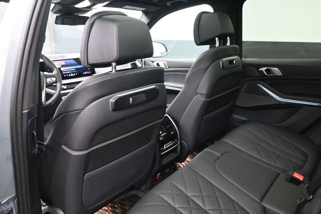 Used 2025 BMW X5 sDrive40i w/ Climate Comfort Package RWD image 10