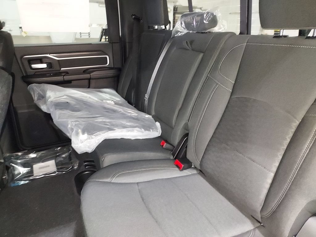 New 2026 RAM 2500 Big Horn AWD/4WD image 28