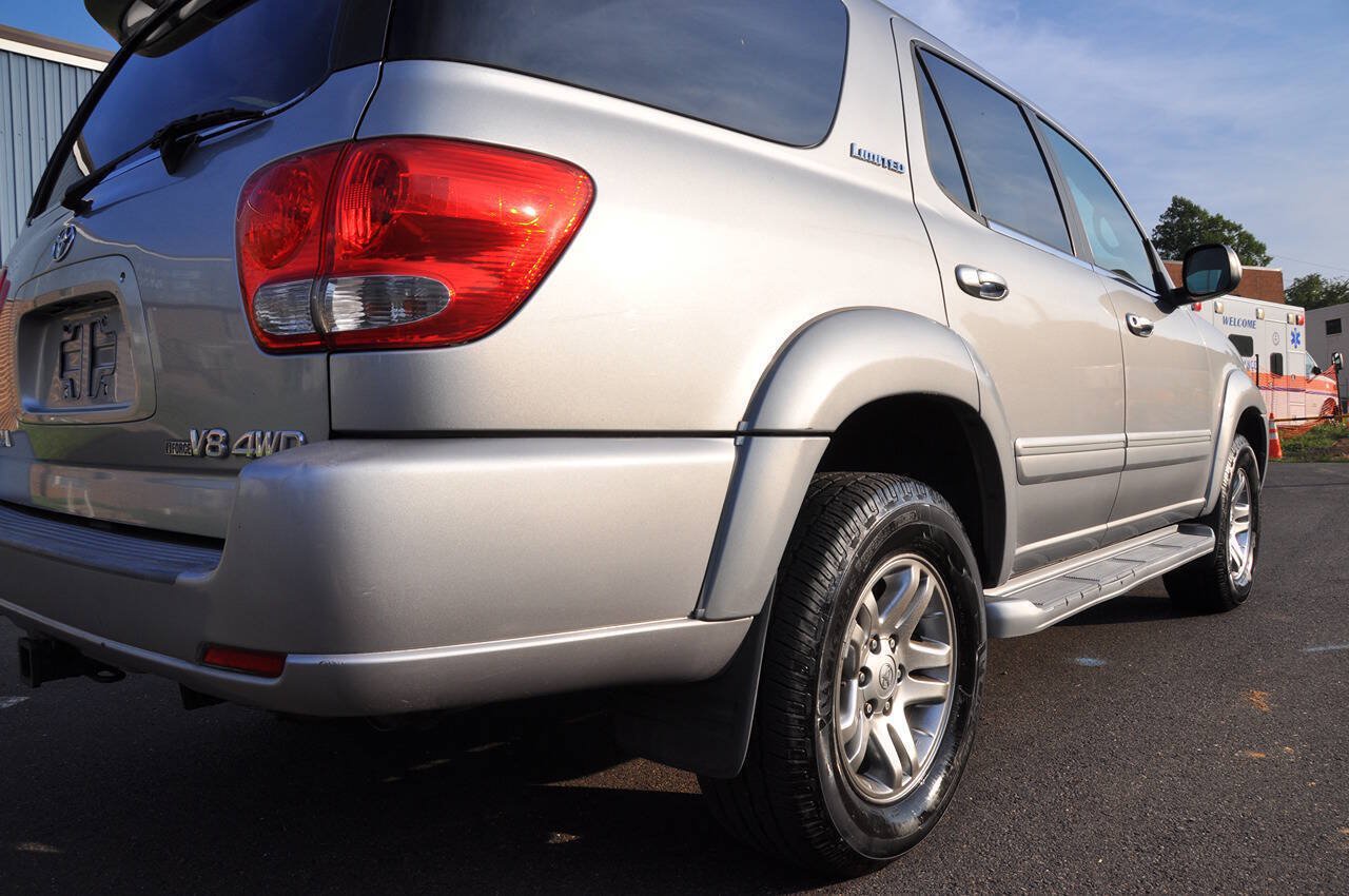 Used 2005 Toyota Sequoia Limited AWD/4WD image 8