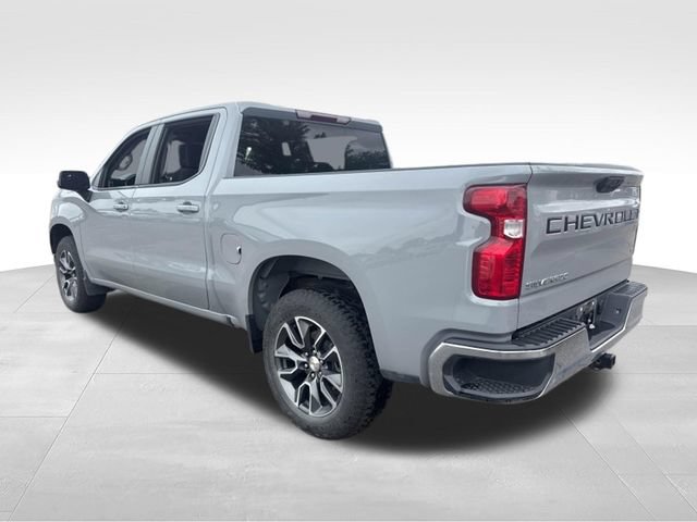 Used 2024 Chevrolet Silverado 1500 LT AWD/4WD image 2