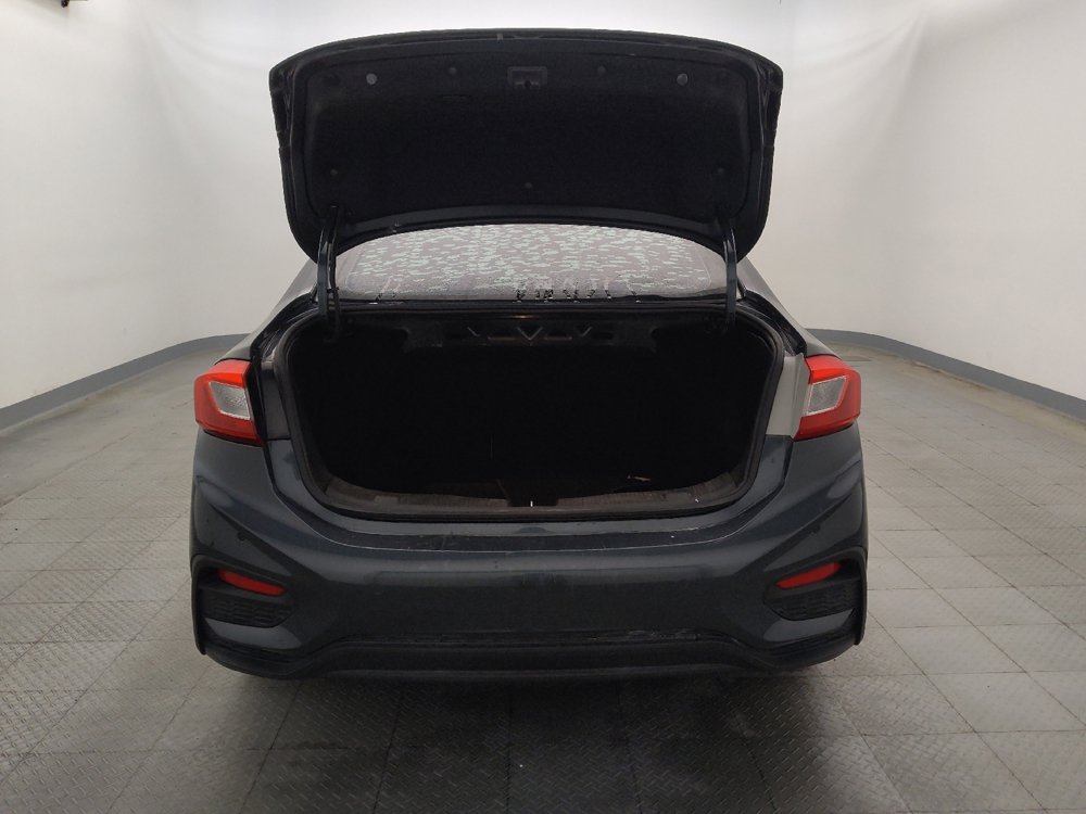 Used 2018 Chevrolet Cruze LT w/ Convenience Package FWD image 29