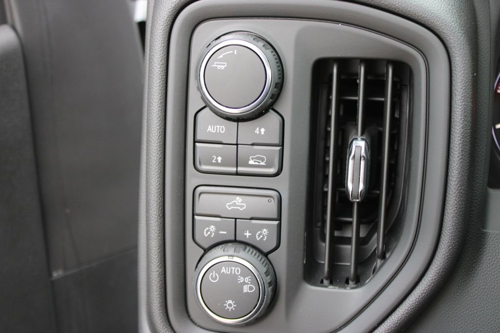 New 2025 Chevrolet Silverado 1500 W/T w/ Trailering Package image 32