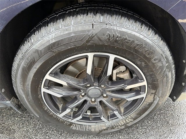 Used 2023 Kia Carnival LX image 12