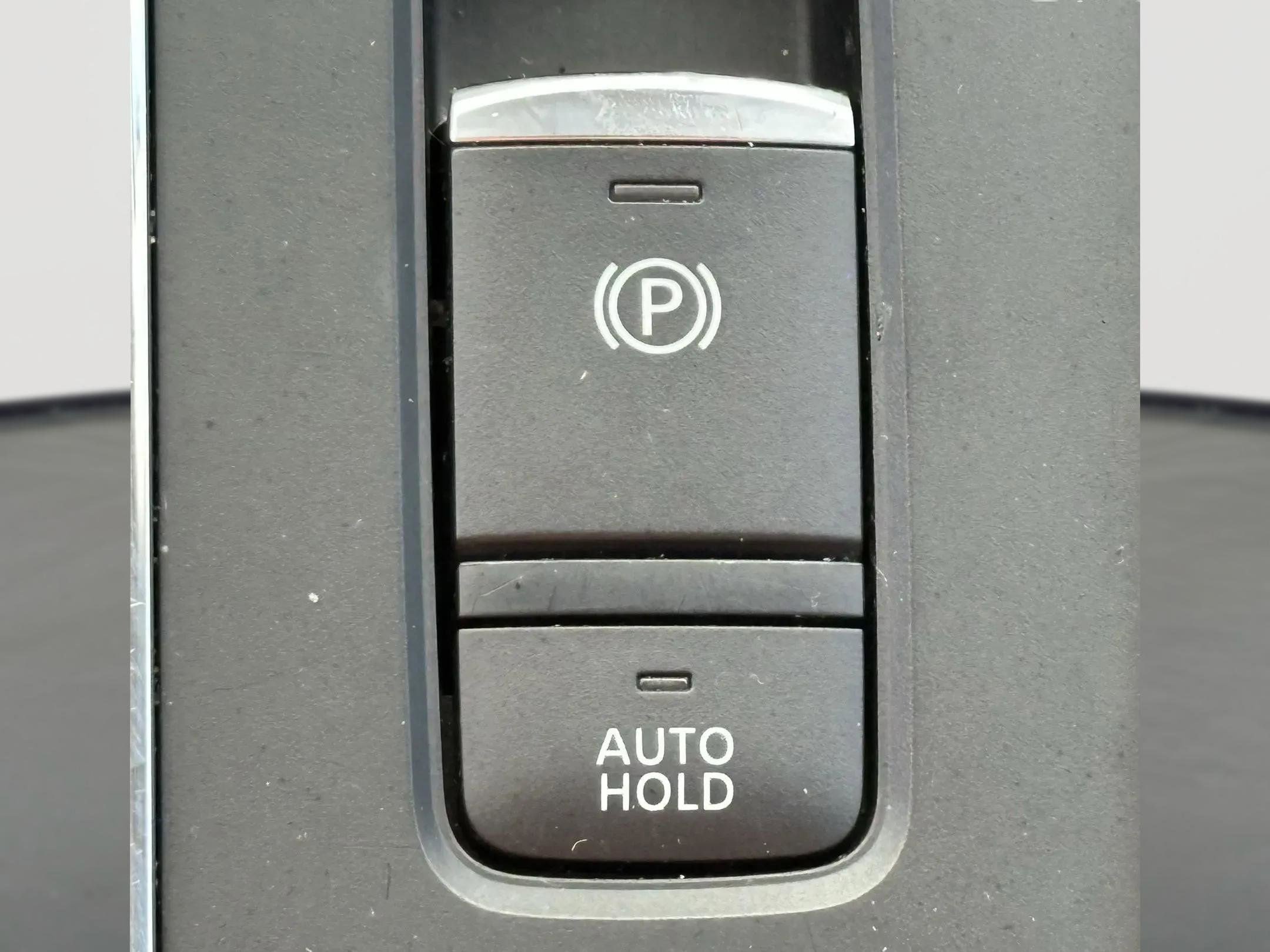 Used 2024 Mitsubishi Outlander SE Black Edition image 27