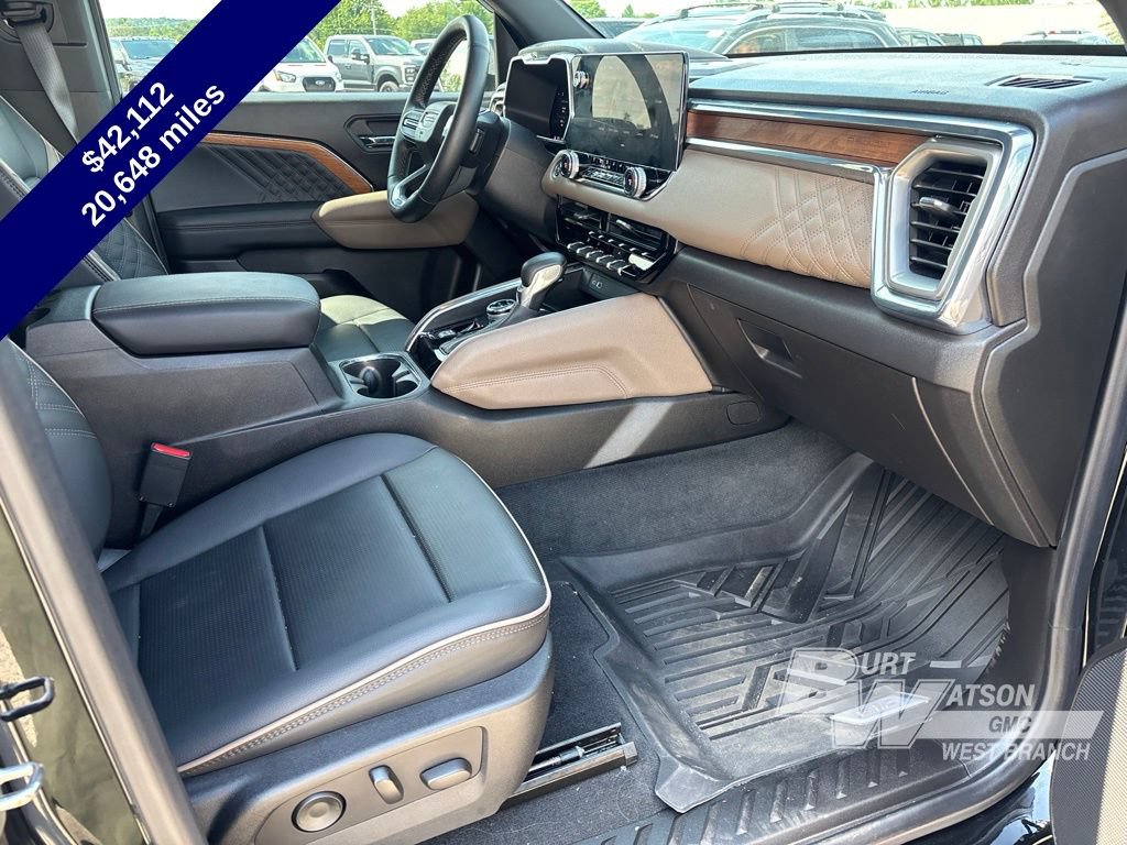 Used 2023 GMC Canyon Denali w/ Denali Black Edition AWD/4WD image 11