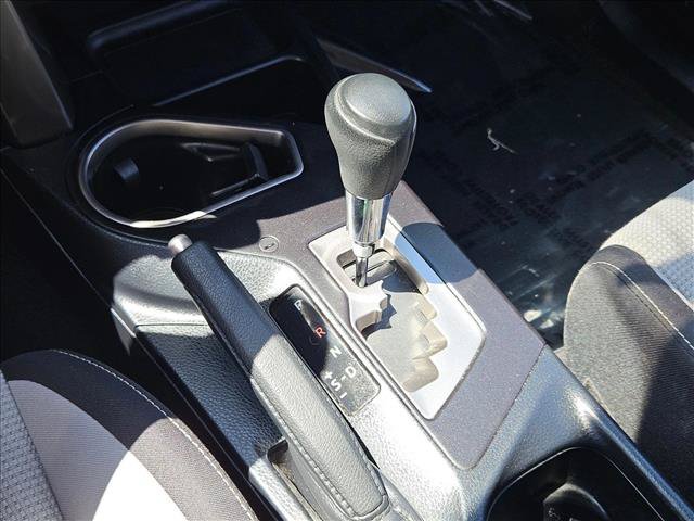 Used 2017 Toyota RAV4 XLE AWD/4WD image 14