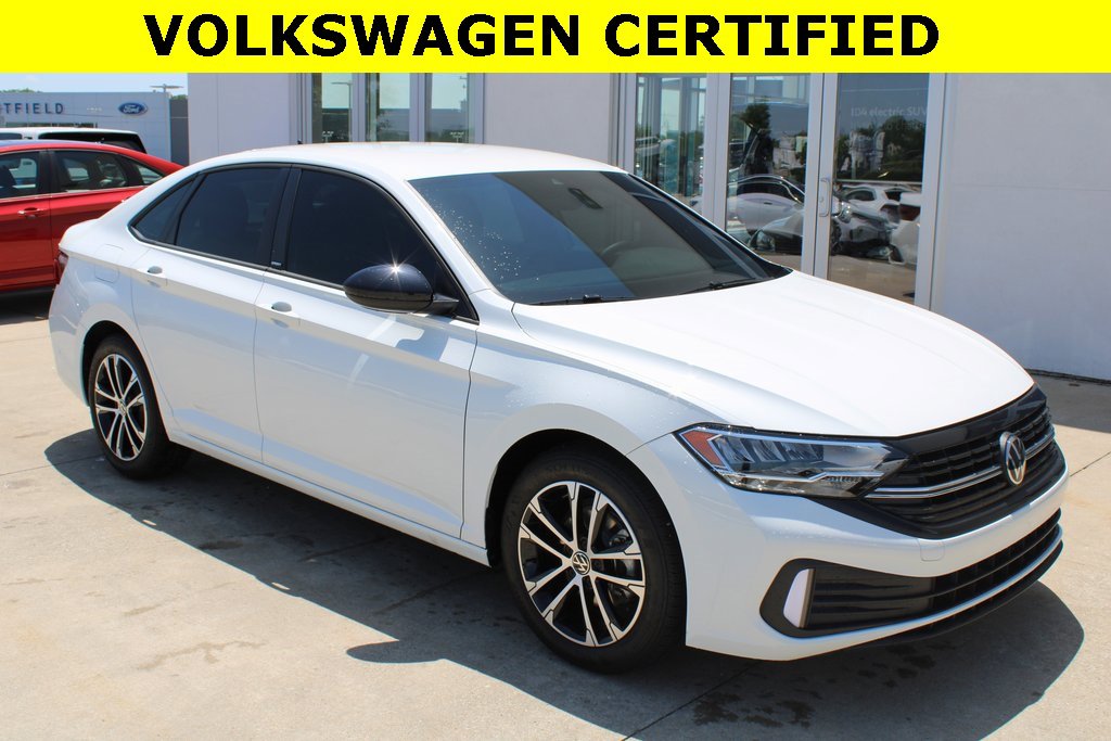 Certified 2024 Volkswagen Jetta Sport