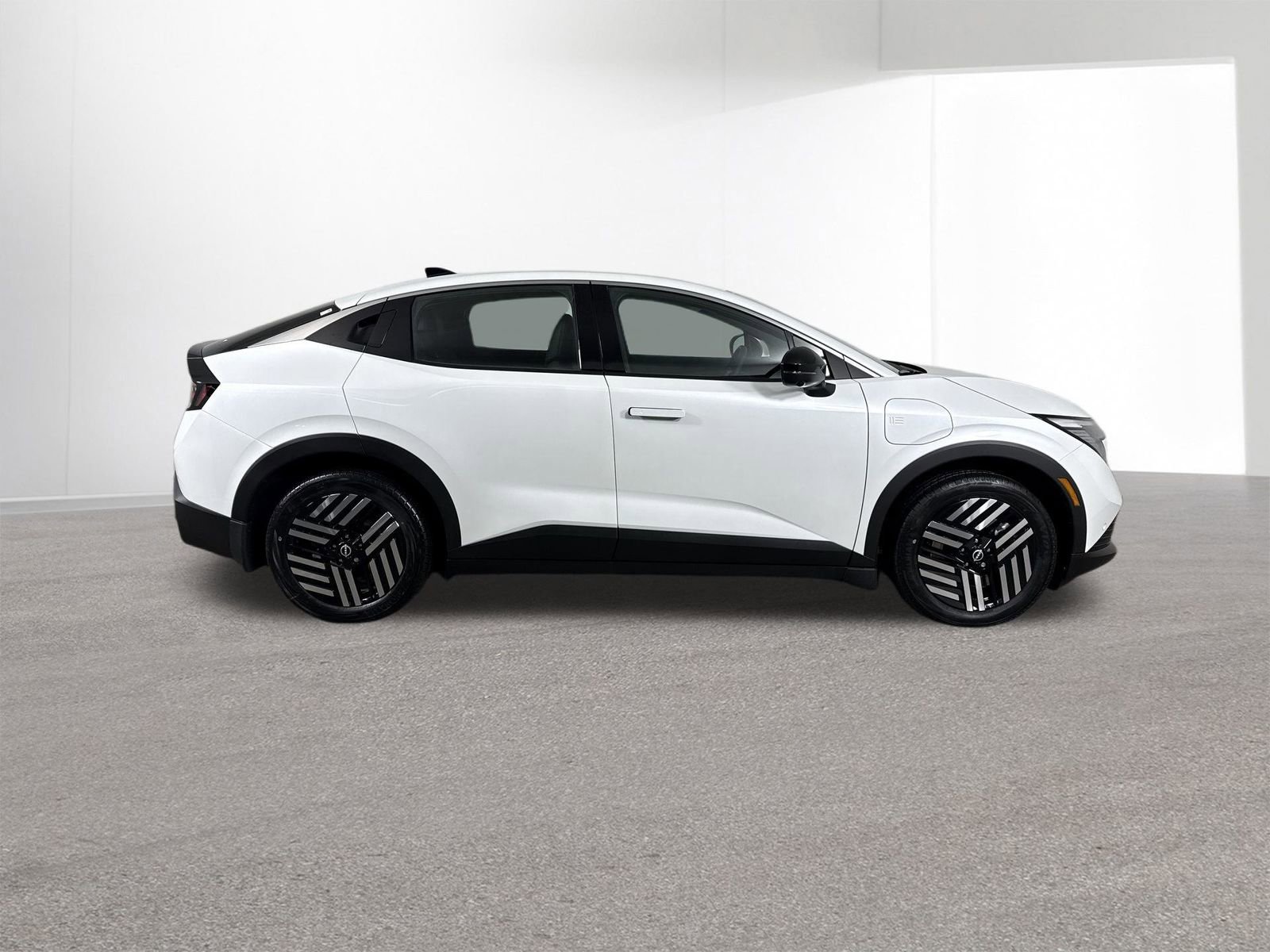 New 2026 Nissan Leaf SV+ w/ Floor Mat Package (SV+) image 35