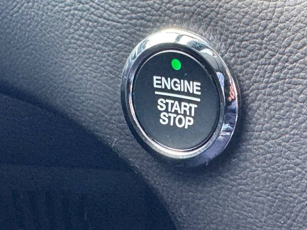 Used 2023 Ford Edge SE image 19