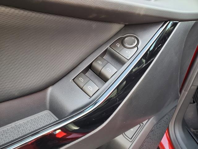 New 2026 Chevrolet Equinox LT w/ Convenience Package II image 13