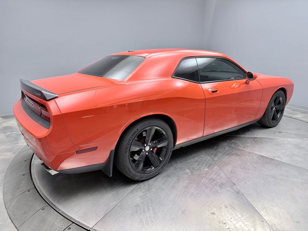 Used 2009 Dodge Challenger SRT8 w/ SRT Option Group II image 5