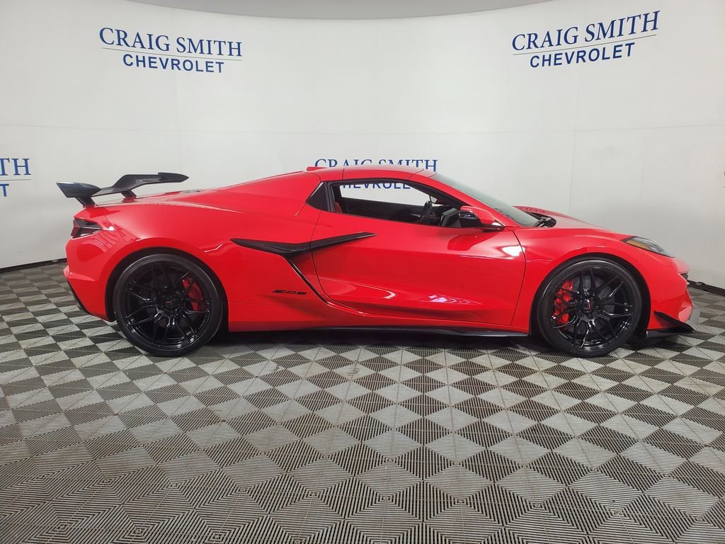 New 2026 Chevrolet Corvette Z06 w/ Z07 Performance Package RWD image 6