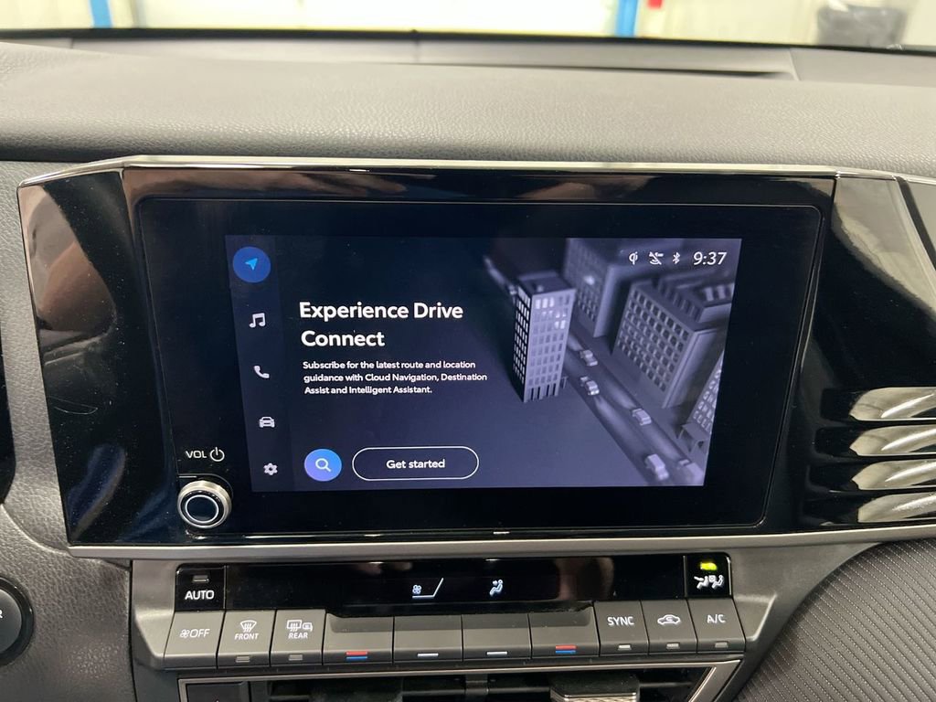 Used 2025 Toyota Camry SE FWD image 15