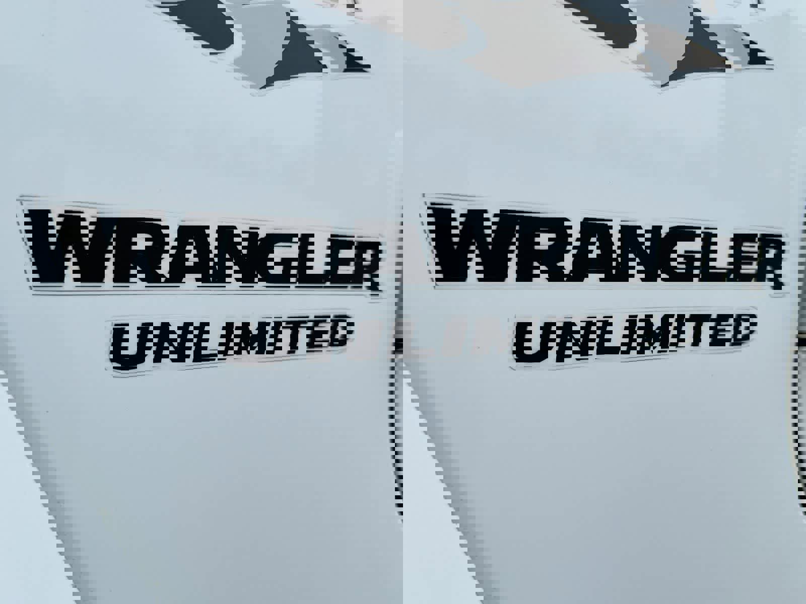 Used 2017 Jeep Wrangler Unlimited Sahara w/ Connectivity Group image 12