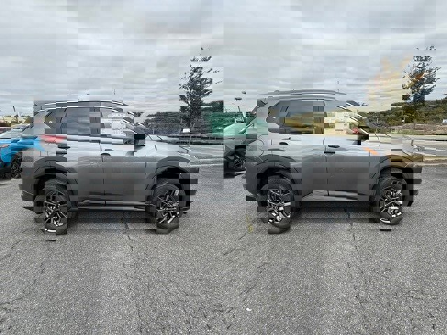 New 2026 Nissan Rogue S image 4