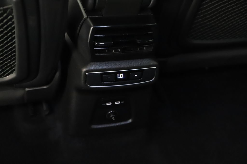 Certified 2023 Audi Q4 e-tron Premium Plus w/ Premium Plus RWD image 19