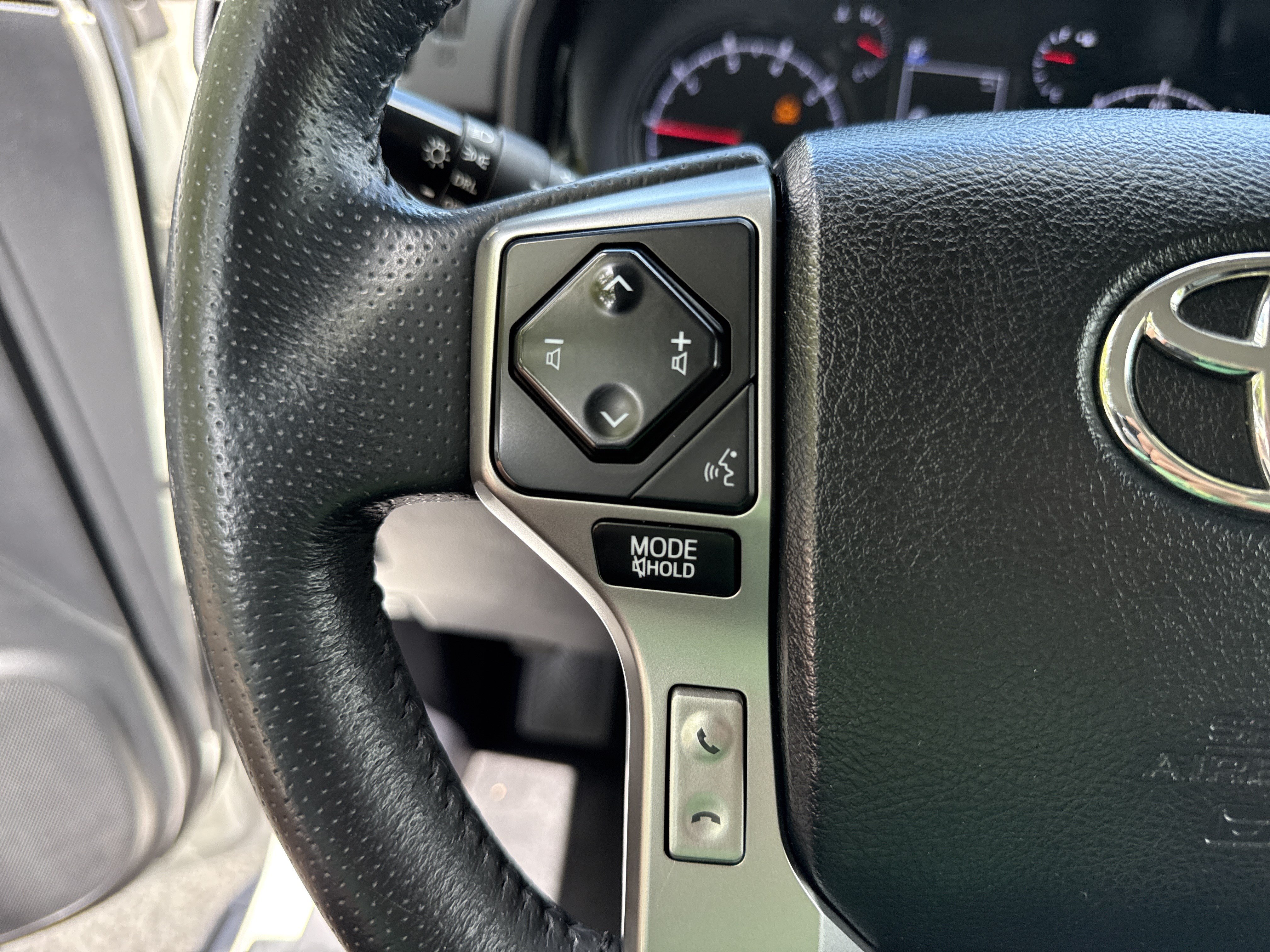 Used 2021 Toyota 4Runner SR5 Premium AWD/4WD image 24