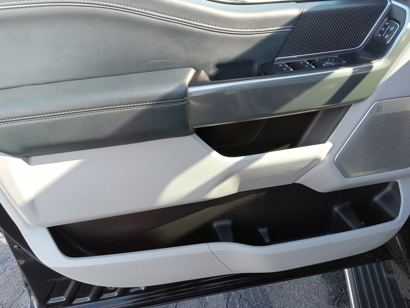 Used 2021 Ford F150 Limited image 10