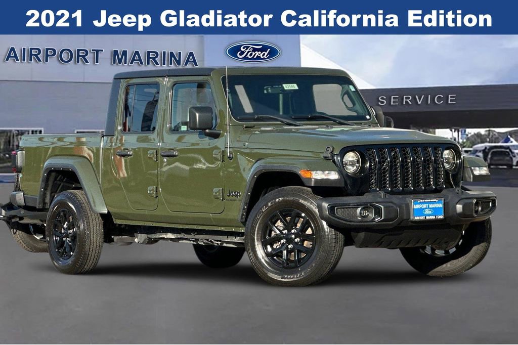 Used 2021 Jeep Gladiator Sport image 2