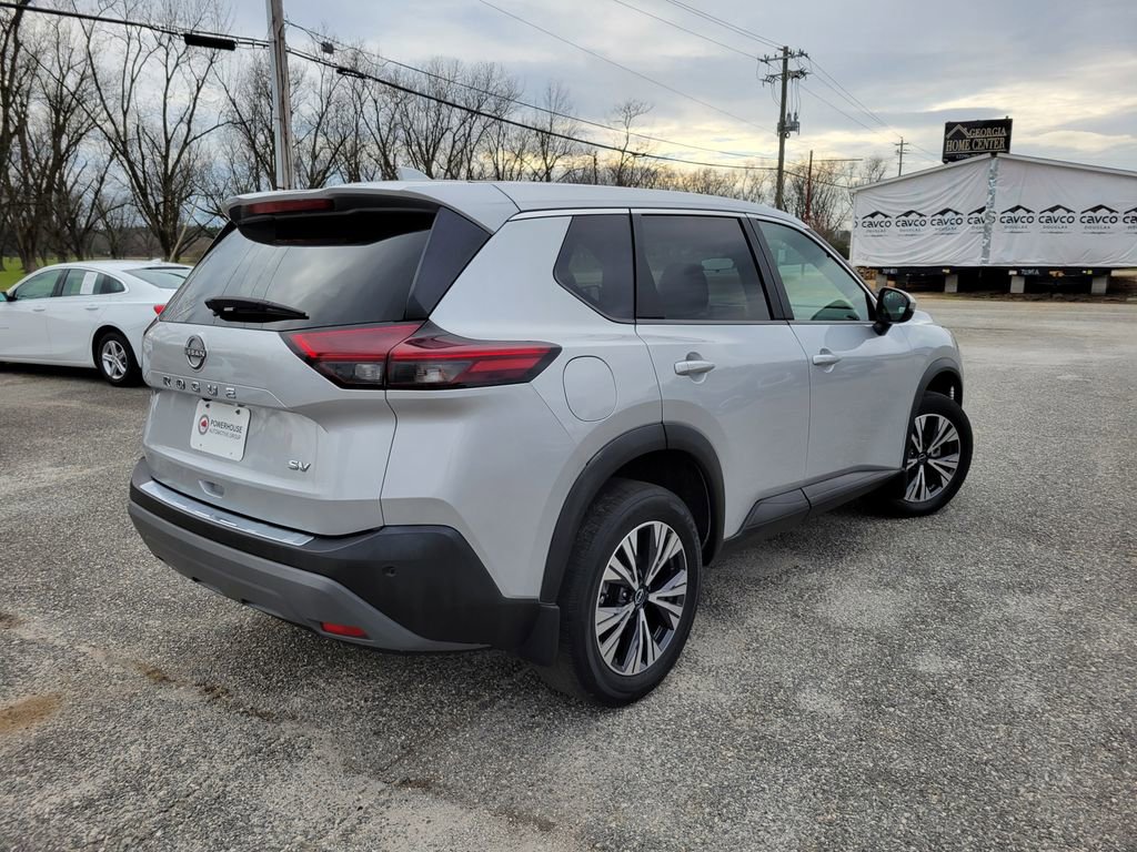 Used 2023 Nissan Rogue SV image 5