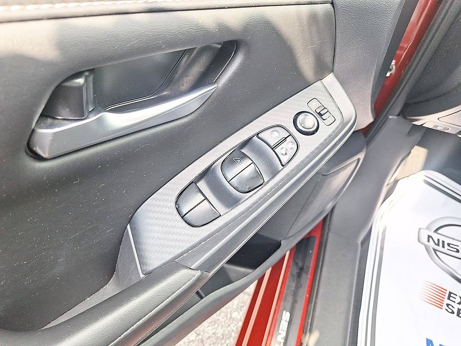 Certified 2025 Nissan Sentra SV FWD image 10