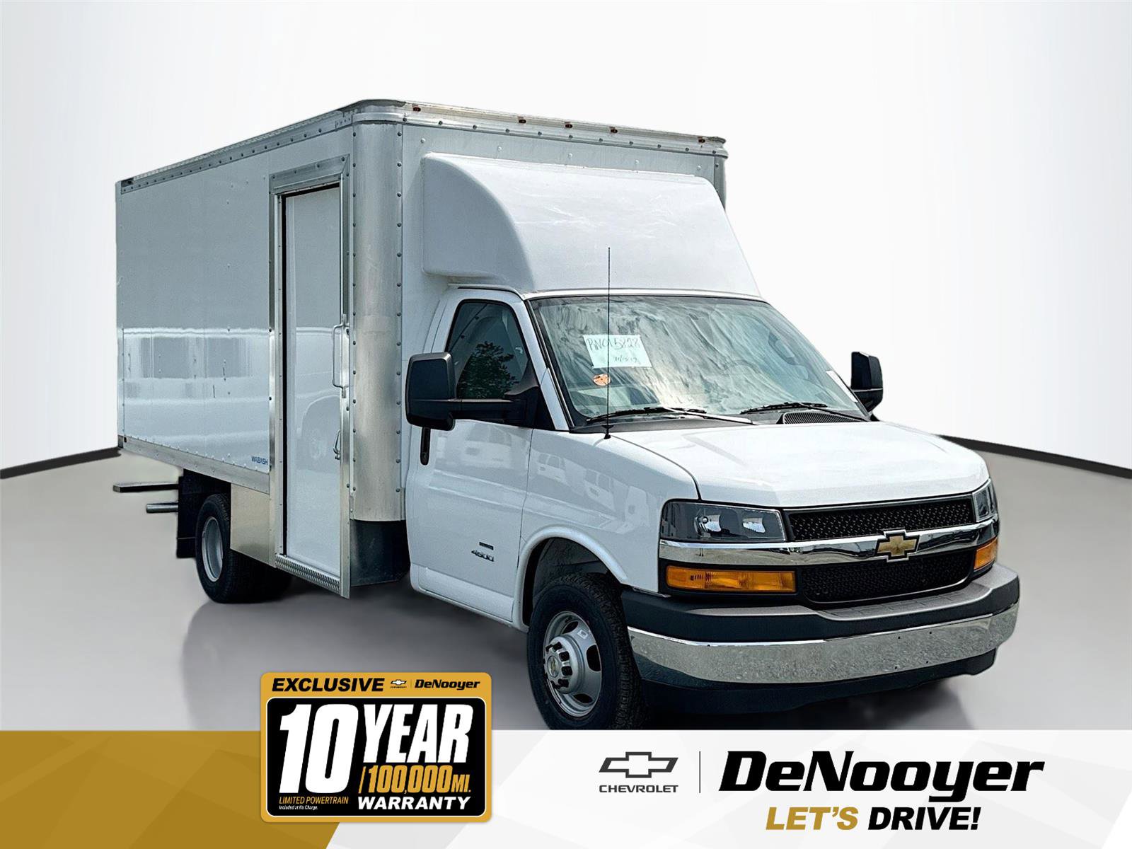 New 2024 Chevrolet Express 4500 w/ Power Convenience Package RWD image 1