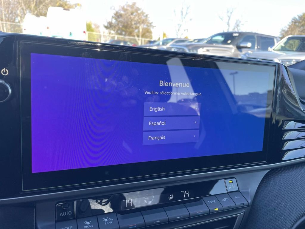 Used 2020 Toyota Camry XSE image 39