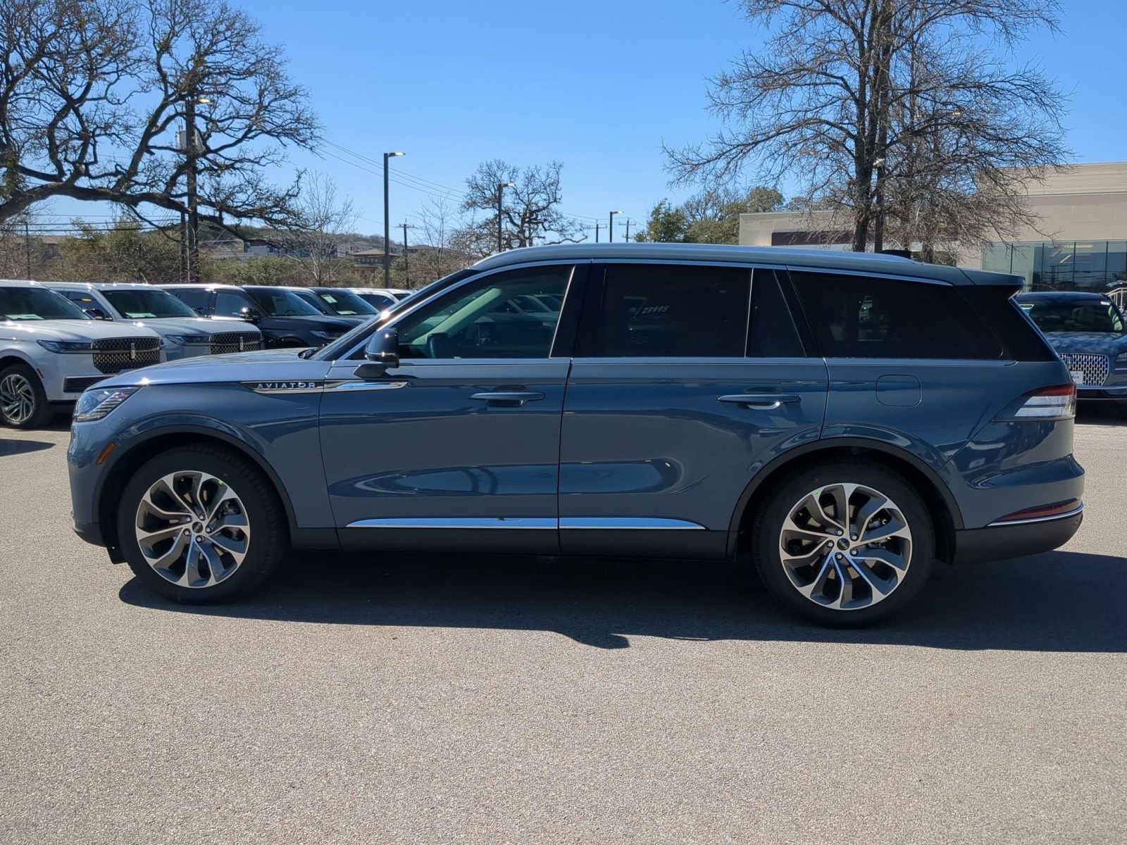 New 2026 Lincoln Aviator 2WD image 6