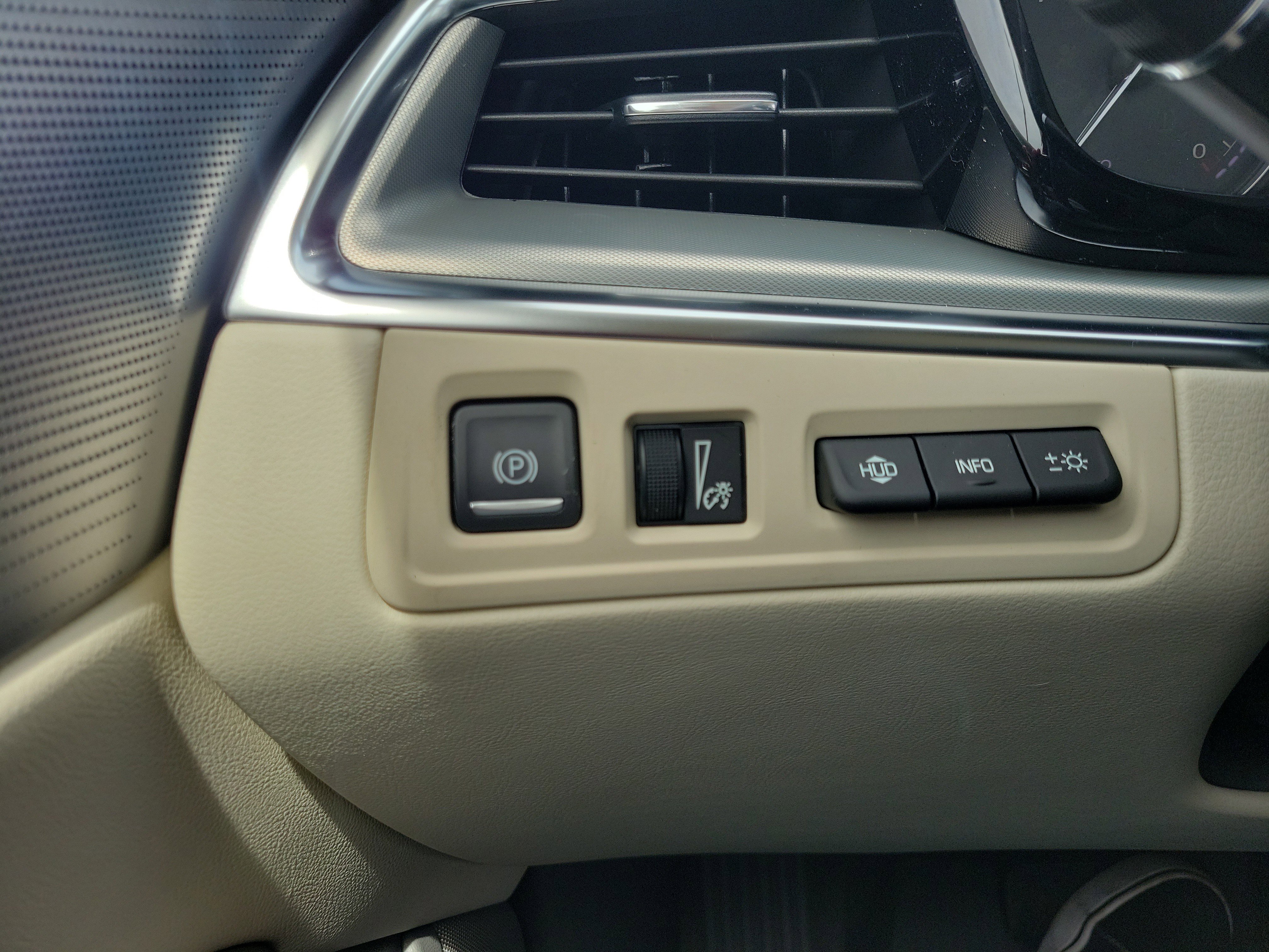 New 2026 Cadillac XT5 Premium Luxury w/ Driver Assist Package image 33