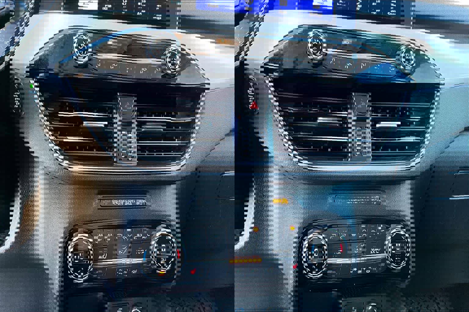 Used 2021 Ford Escape SEL image 34