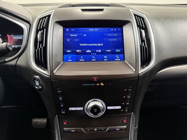 Used 2020 Ford Edge Titanium image 18