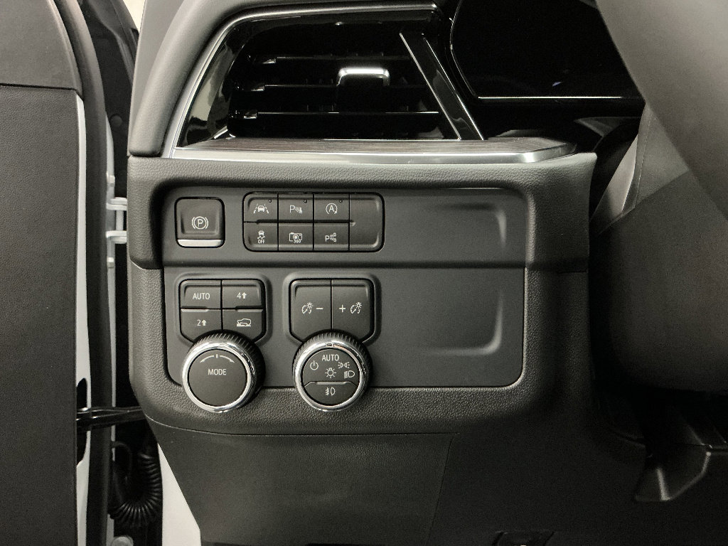 New 2026 Chevrolet Tahoe LT w/ Comfort Package AWD/4WD image 11